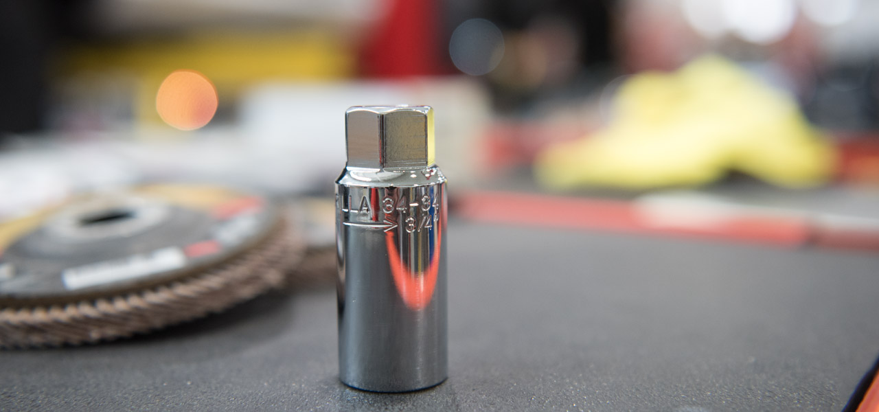 Lug sales nut extension