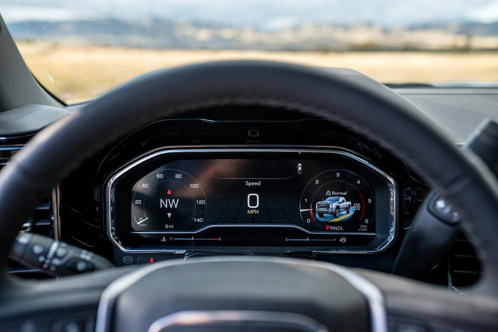 GMC Sierra Grande Interior