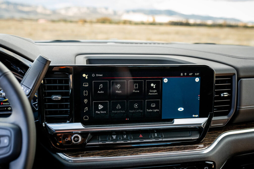 GMC Sierra Grande Interior